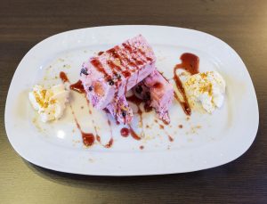 Semifreddo ai frutti di bosco